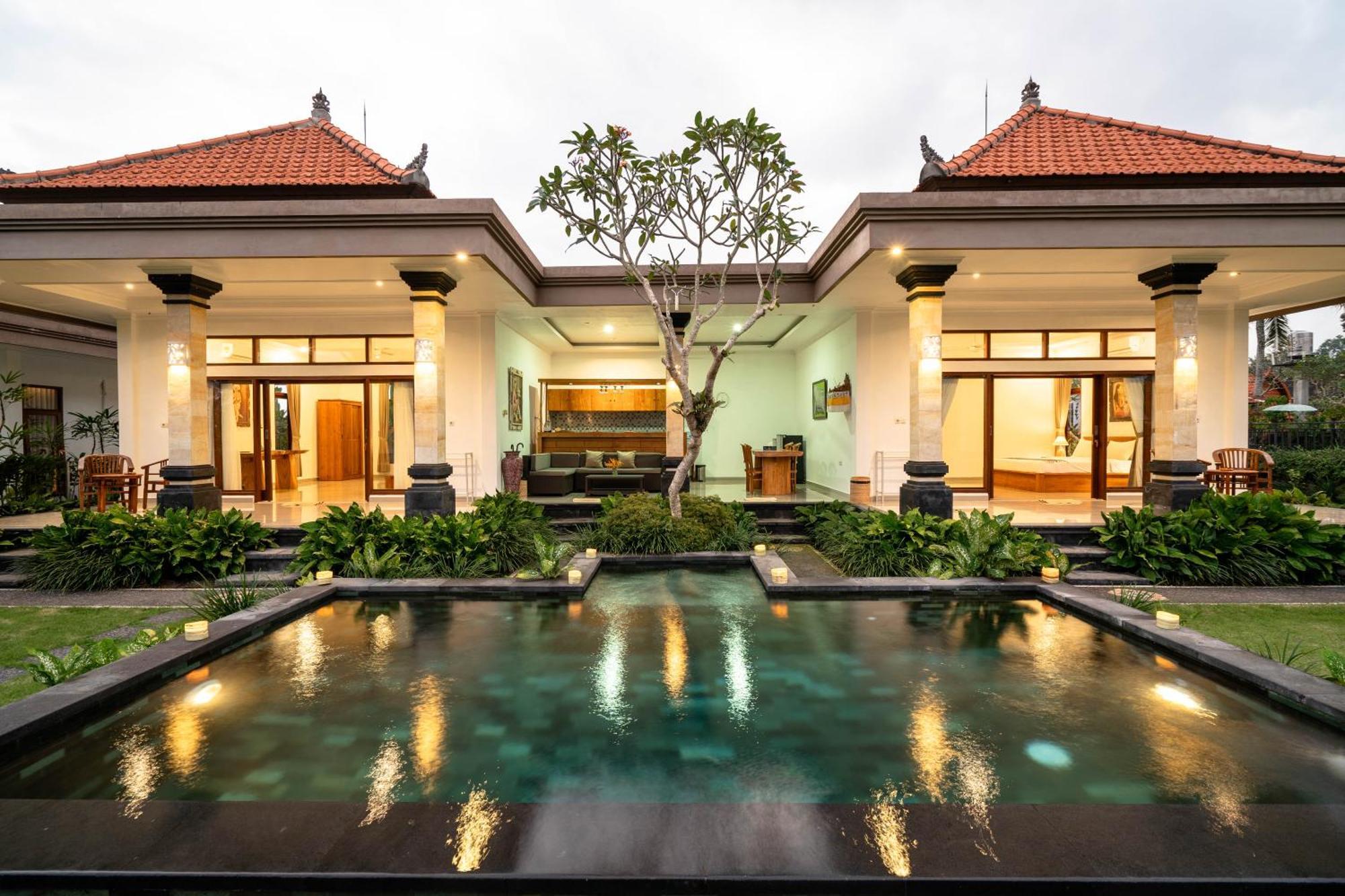 Griya Private Villa ウブド エクステリア 写真